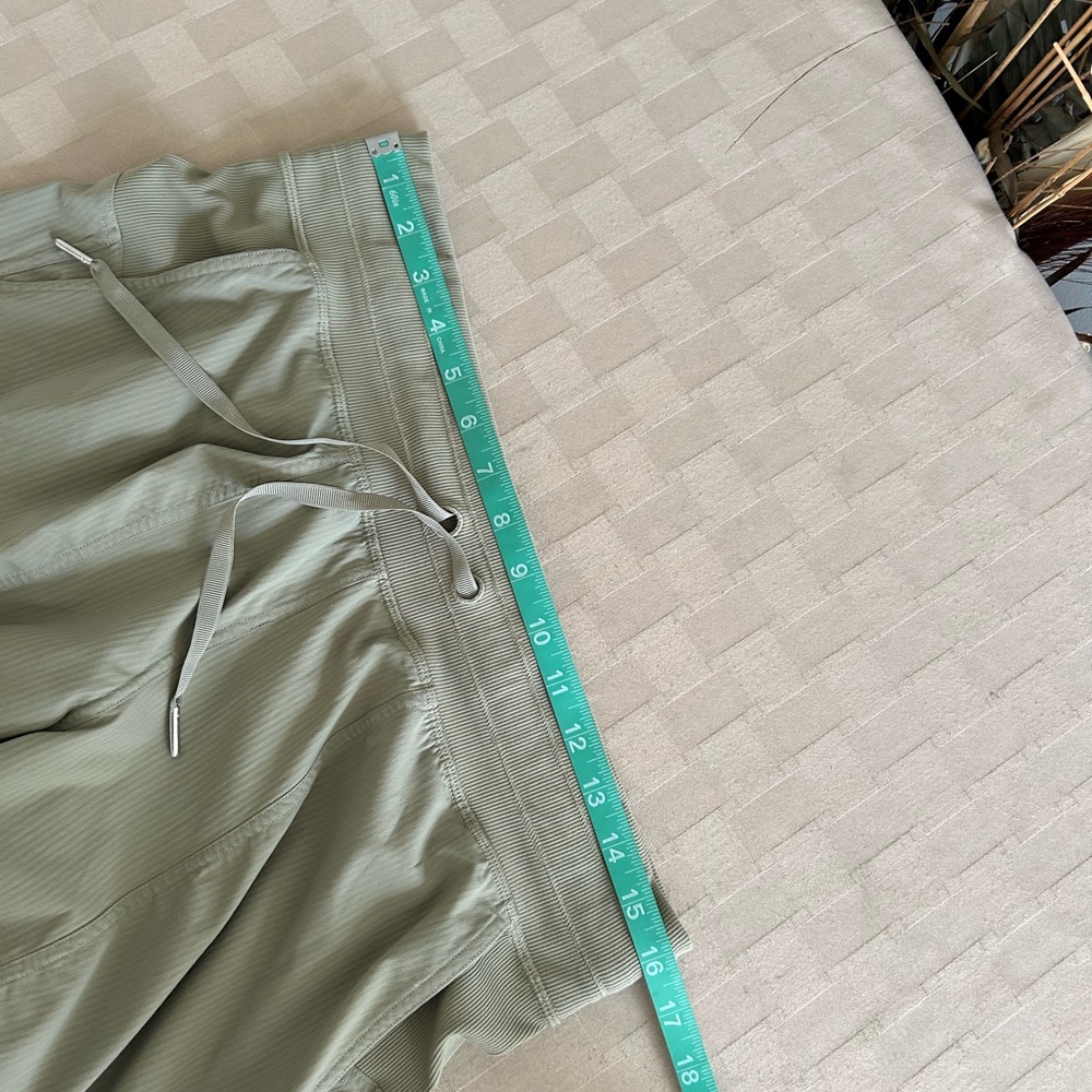 Lululemon Dance Studio Jogger Pant in Green Twill - Picture 8 of 12
